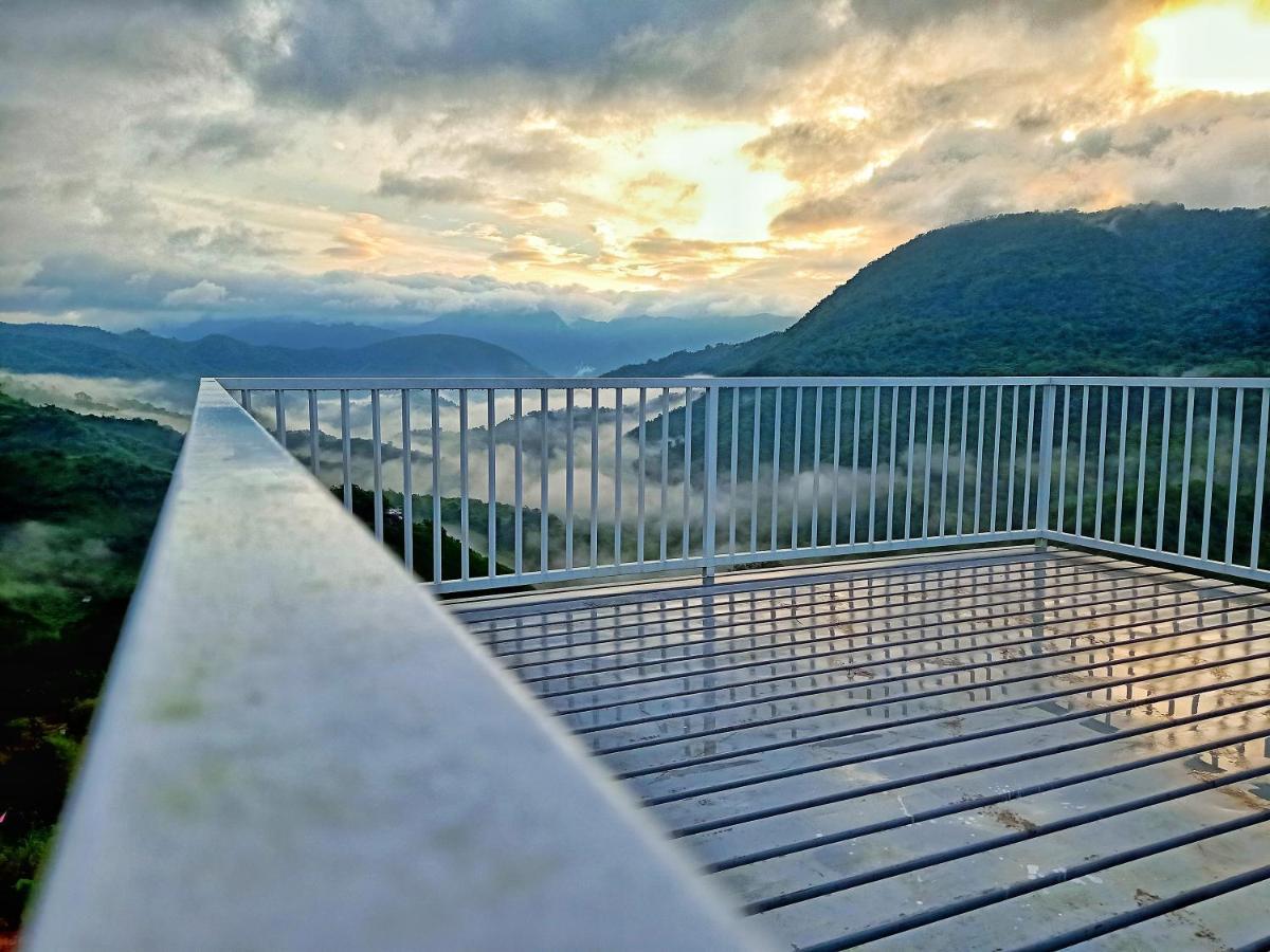Mira Agropark Hotel Tanay Buitenkant foto