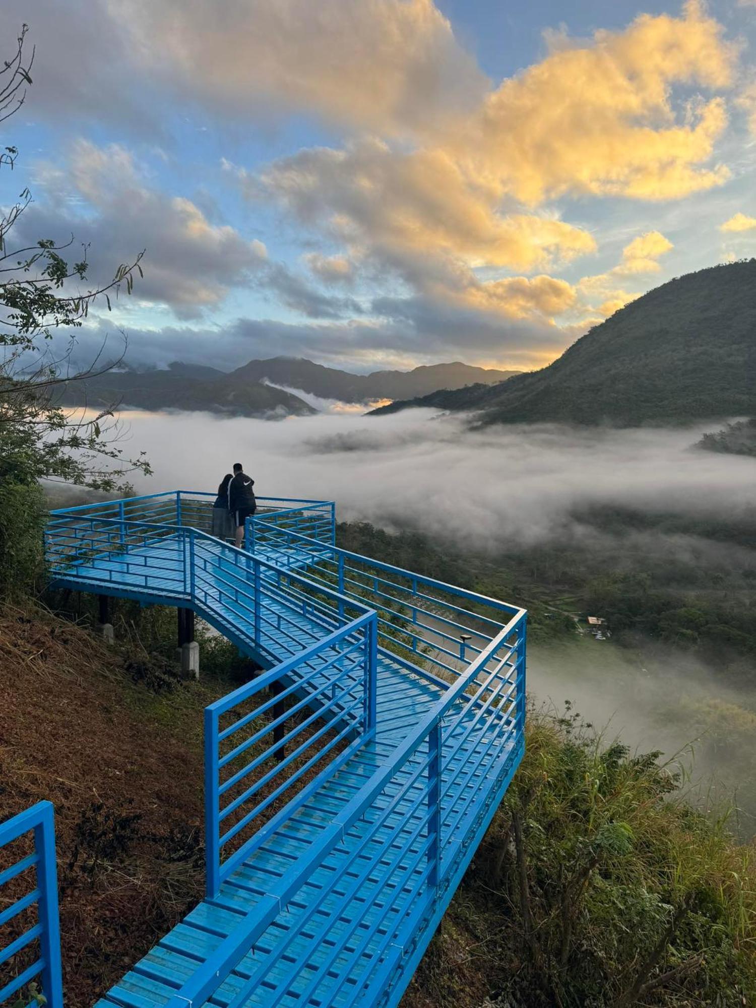 Mira Agropark Hotel Tanay Buitenkant foto